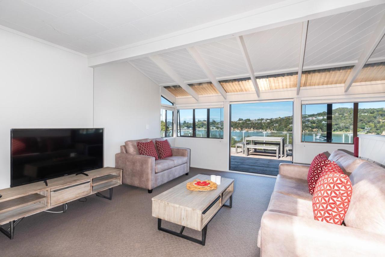 The Tide Watcher - Okiato Holiday Home Opua Exterior photo